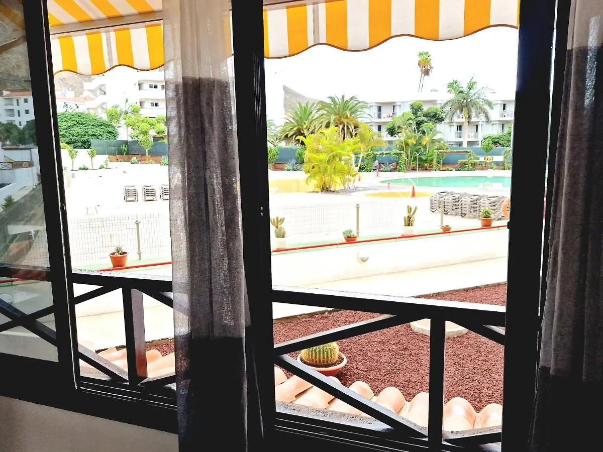 לוס כריסטיאנוס Luxury San Marino Apartment & Pool View ספרד